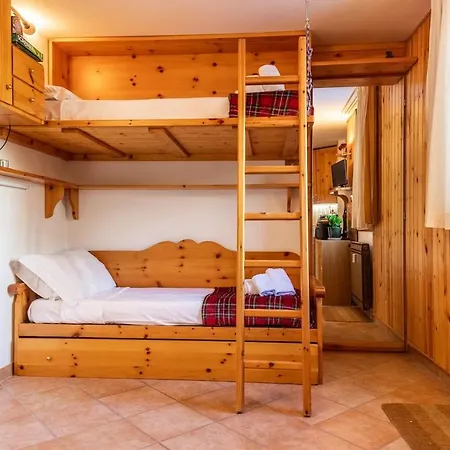 דירה Mcx Vacation - La Casetta A Cervinia, Ski-out Apartment, A Few Steps From The Cable Car! ברויל-קרוויניה