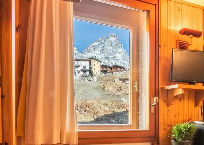 Mcx Vacation - La Casetta A Cervinia, Ski-out Apartment, A Few Steps From The Cable Car! Апартаменти