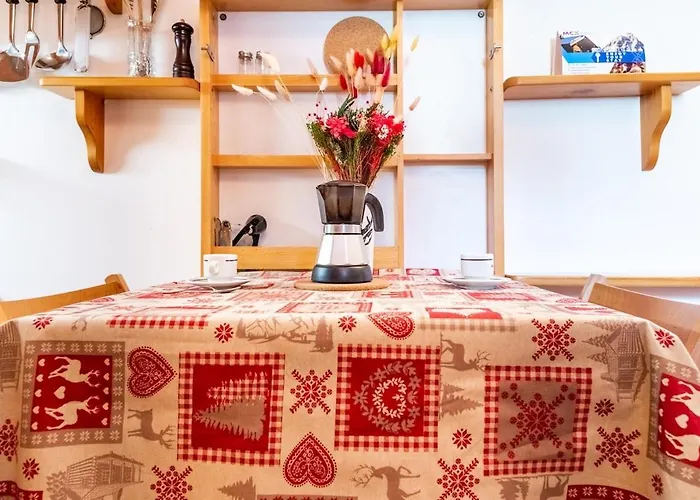 Mcx Vacation - La Casetta A Cervinia, Ski-out Apartment, A Few Steps From The Cable Car! Апартаменти